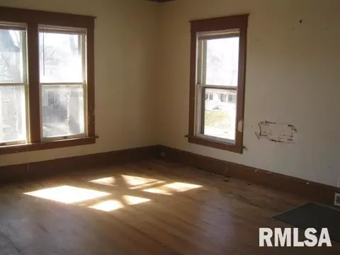 1529 12th Ave, Moline, IL 61265 photo 8