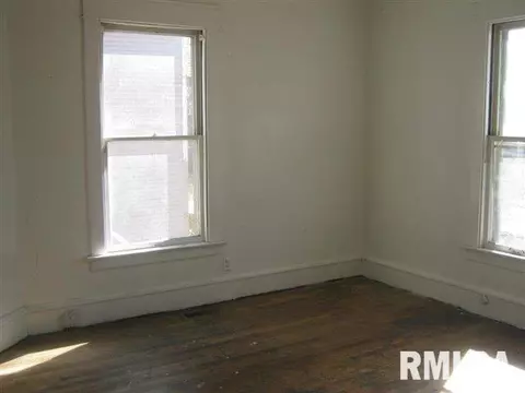 1529 12th Ave, Moline, IL 61265 photo 3