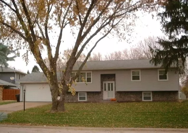  304 Crest St, Eldridge, IA 52748 photo 24
