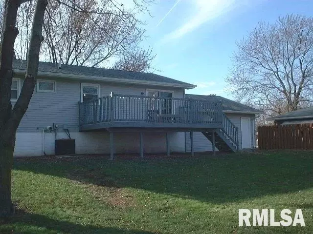  304 Crest St, Eldridge, IA 52748 photo 19