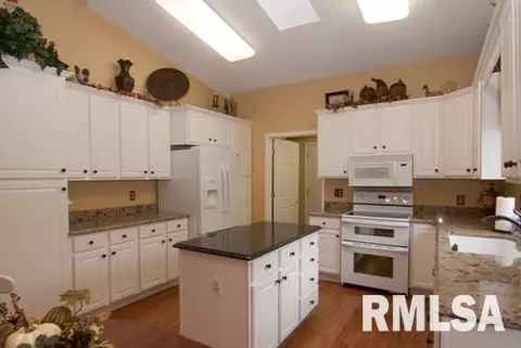1645 53rd St, Moline, IL 61265 photo 3