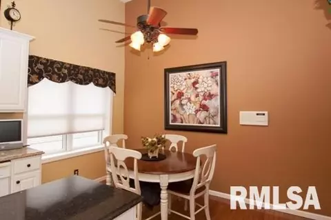 1645 53rd St, Moline, IL 61265 photo 4