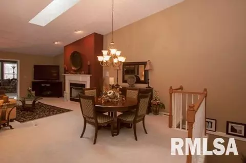 1645 53rd St, Moline, IL 61265 photo 8