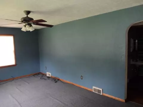 309 311 W Main St, Atkinson, IL 61235 photo 4