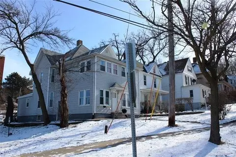 824 16th St, Moline, IL 61265 photo 2