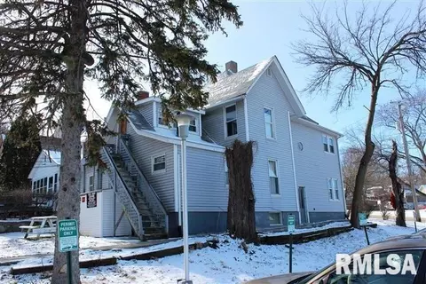 824 16th St, Moline, IL 61265 photo 4