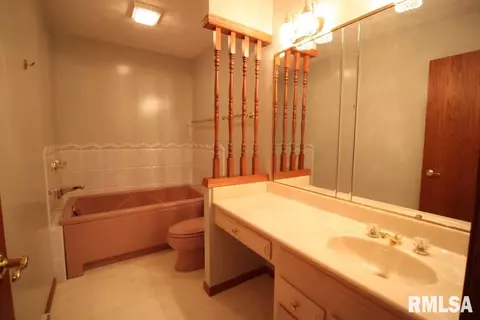3402 76th St, Moline, IL 61265 photo 12