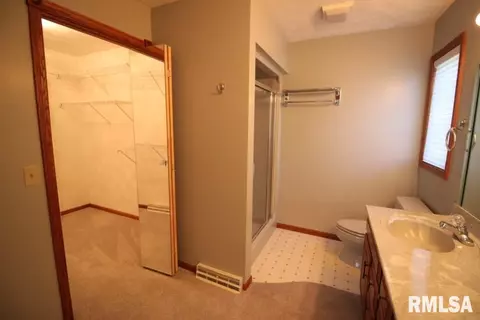 3402 76th St, Moline, IL 61265 photo 9