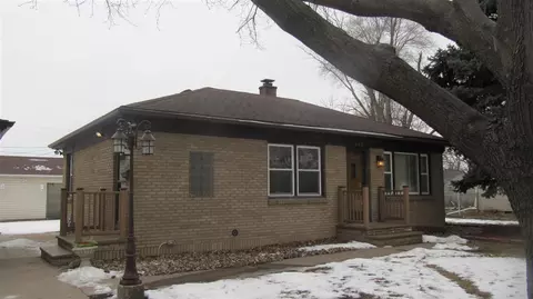 448 E 4th St, Milan, IL 61264 photo 5
