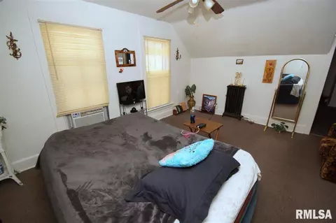 2428 5th Ave, Moline, IL 61265 photo 9