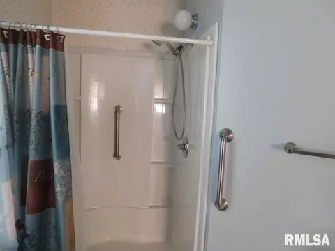 320 E 4th St, Tipton, IA 52772 photo 11