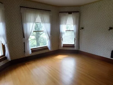 552 E 4th St, Tipton, IA 52772 photo 24