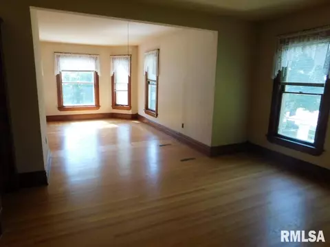 552 E 4th St, Tipton, IA 52772 photo 21