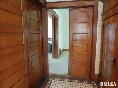 552 E 4th St, Tipton, IA 52772 photo 10