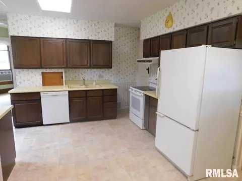 552 E 4th St, Tipton, IA 52772 photo 20