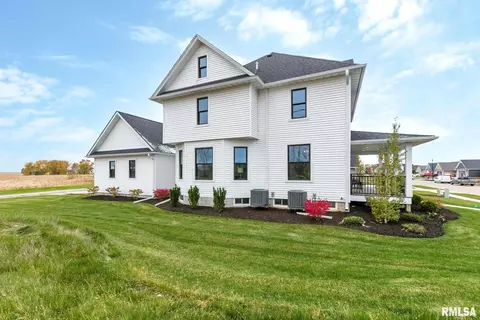 151 Muhs Cir, Eldridge, IA 52748 photo 25