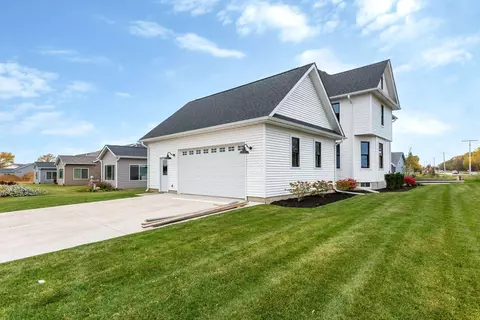 151 Muhs Cir, Eldridge, IA 52748 photo 26