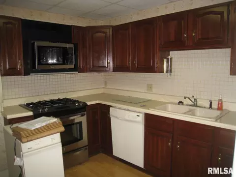 922 4th Ave, Moline, IL 61265 photo 9