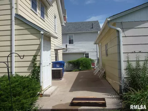 922 4th Ave, Moline, IL 61265 photo 24