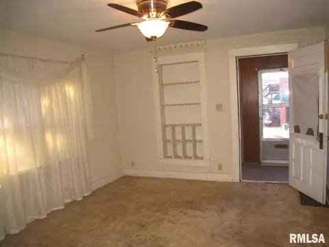 922 4th Ave, Moline, IL 61265 photo 2