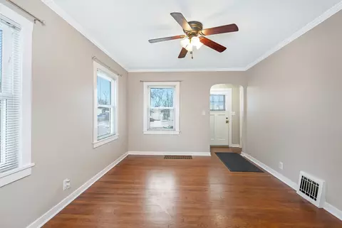 2417 31st St, Moline, IL 61265 photo 9
