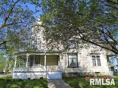 120 E 9th St, Tipton, IA 52772 photo 3