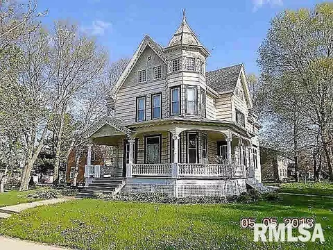 120 E 9th St, Tipton, IA 52772 photo 2