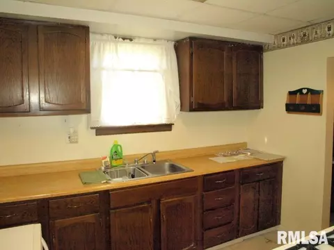 3403 39th St, Moline, IL 61265 photo 8