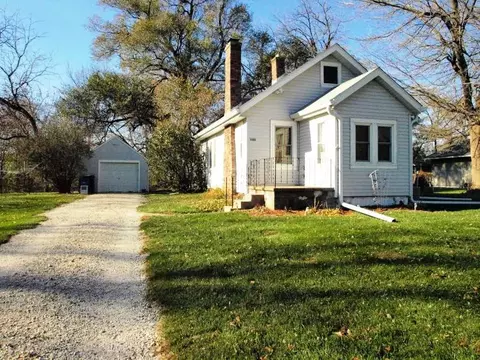 3403 39th St, Moline, IL 61265 photo 1