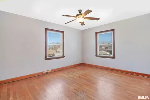 428 52nd St, Moline, IL 61265 photo 14
