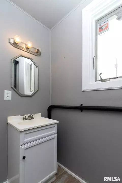 1804 17th Ave, Moline, IL 61265 photo 9