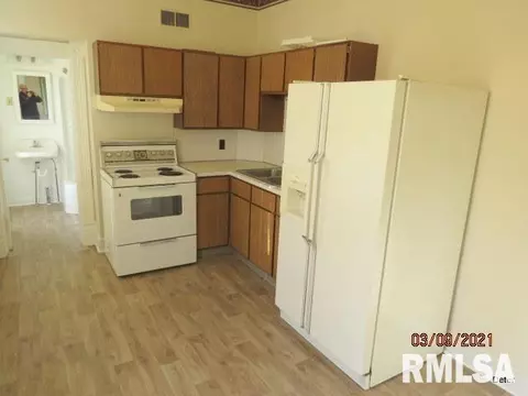 501 Wall St, Morrison, IL 61270 photo 3