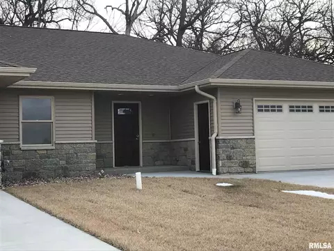 320 E River Ct, Camanche, IA 52730 photo 1