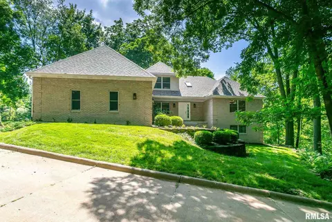 902 34th Ave, Moline, IL 61265 photo 1