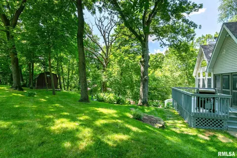 902 34th Ave, Moline, IL 61265 photo 8