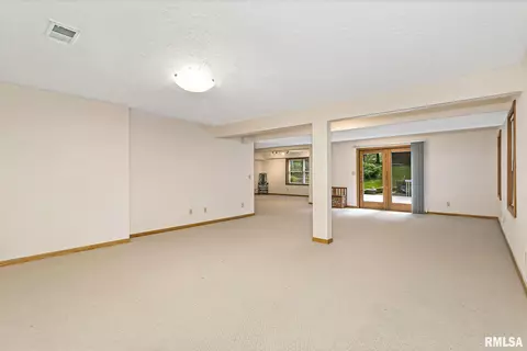 902 34th Ave, Moline, IL 61265 photo 36