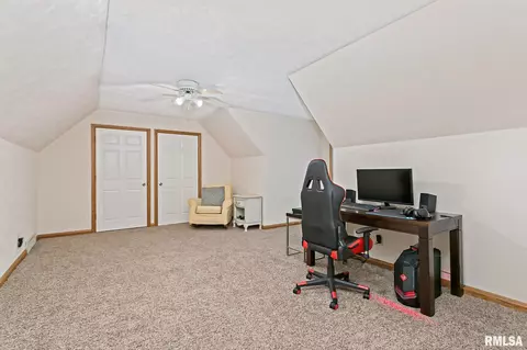 902 34th Ave, Moline, IL 61265 photo 32