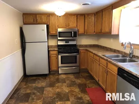 2311 8th St, Silvis, IL 61282 photo 10