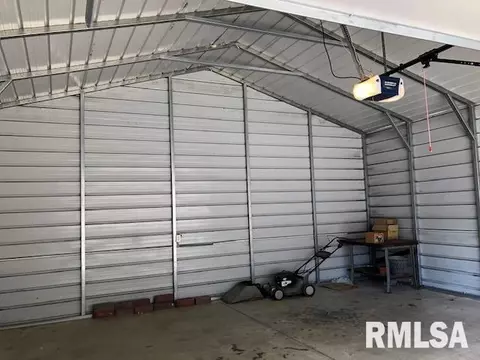 2311 8th St, Silvis, IL 61282 photo 6