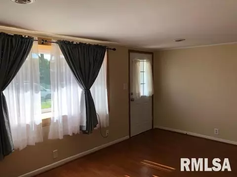 2311 8th St, Silvis, IL 61282 photo 7