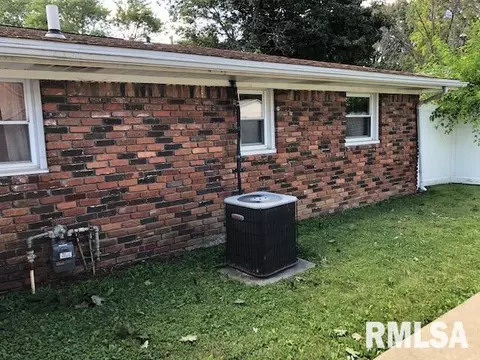 2311 8th St, Silvis, IL 61282 photo 24