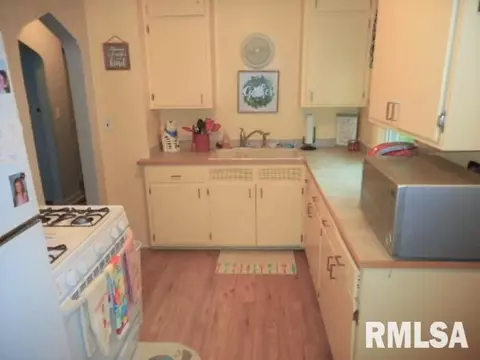 1325 27th Ave, Moline, IL 61265 photo 3