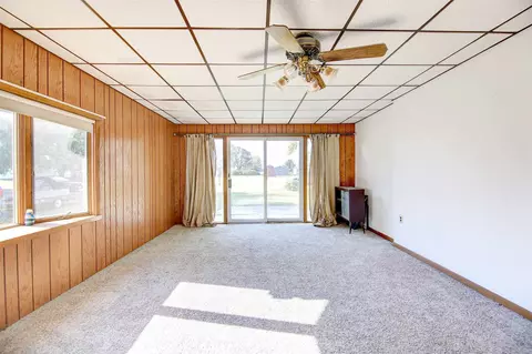 9239 North Ave, Thomson, IL 61285 photo 13