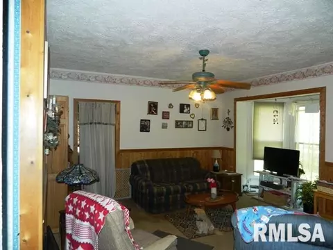 718 3rd St, Camanche, IA 52730 photo 5