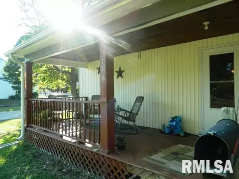 718 3rd St, Camanche, IA 52730 photo 4