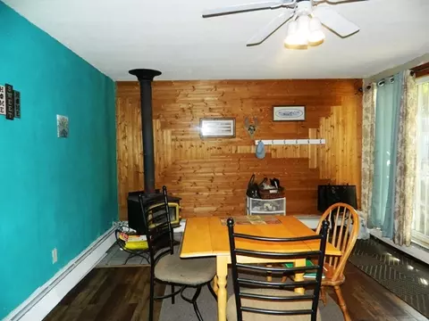 718 3rd St, Camanche, IA 52730 photo 9