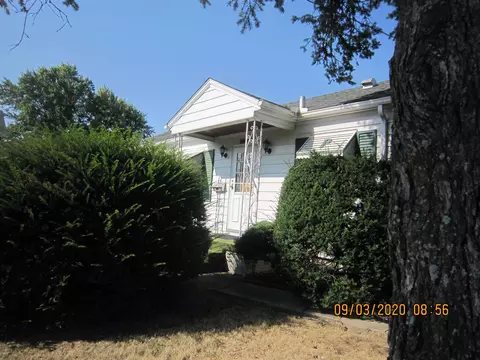 2727 16th St, Moline, IL 61265 photo 2