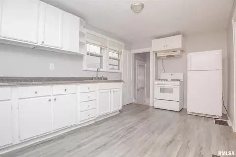 1618 19th Ave, Moline, IL 61265 photo 6