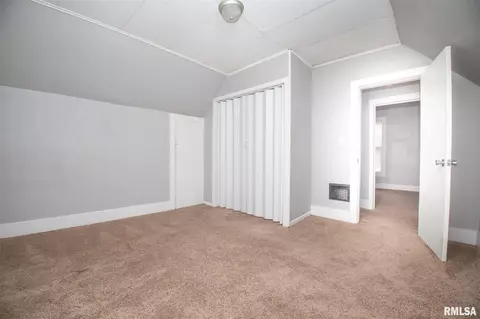 1618 19th Ave, Moline, IL 61265 photo 13