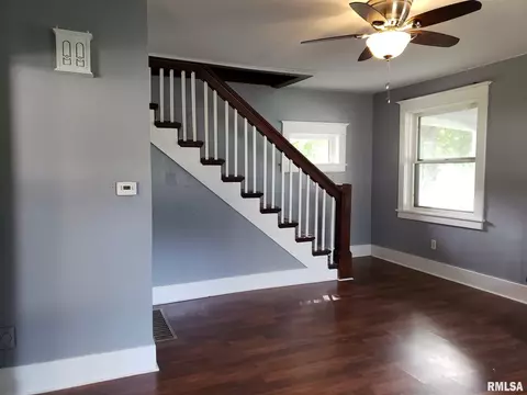 110 Towne St, Morrison, IL 61270 photo 8
